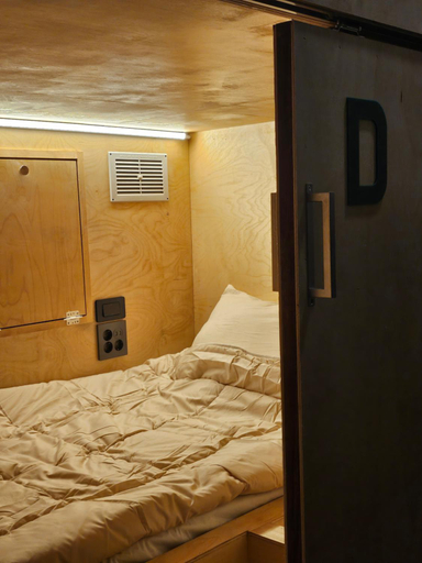 Bedroom 3, TraveLight, Busanjin