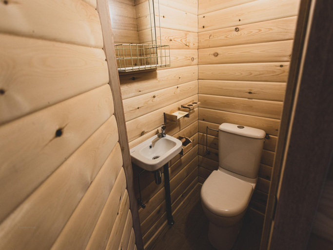 Bathroom, Romantic Woodland Chalet, Luxembourg