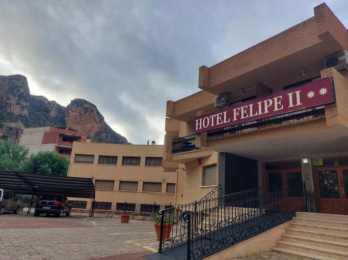 Exterior & Views 1, Hotel Restaurante Felipe II, Albacete
