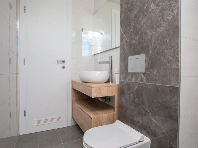 Bathroom, Apartments Dva Galeba - One Bedroom Apartment with Sea View 204, Bol