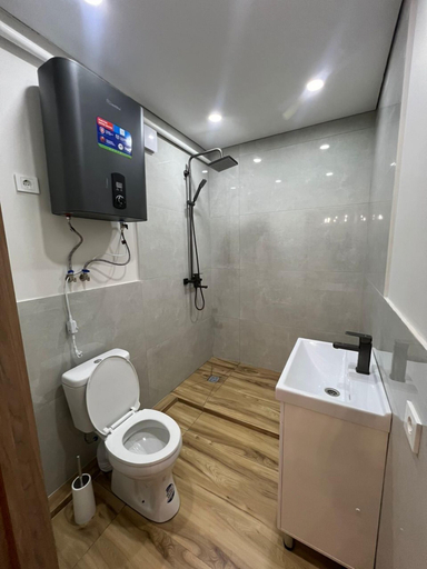 Bathroom 2, Sandyk At-Bashy Hotel, At-Bashi