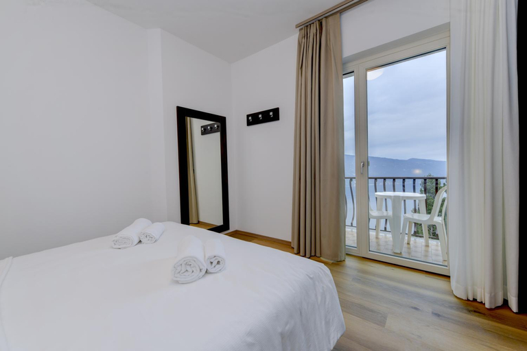 Bedroom 2, Hotel Bellavista, Brescia