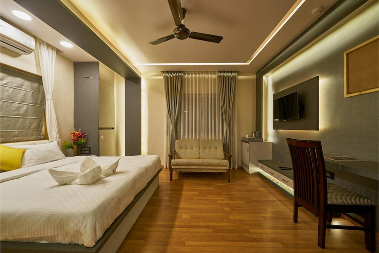 Bedroom 2, Tranquil La Casa, Pune