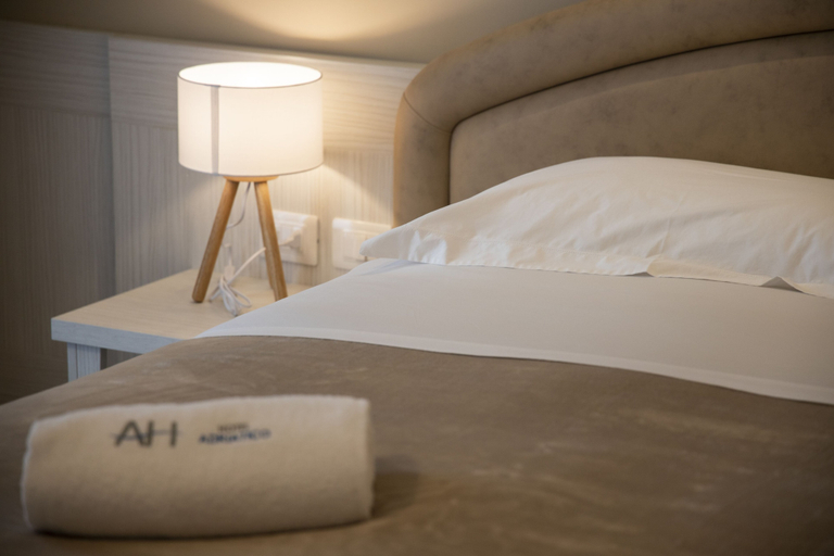 Bedroom 3, Hotel Adriatico, Lecce
