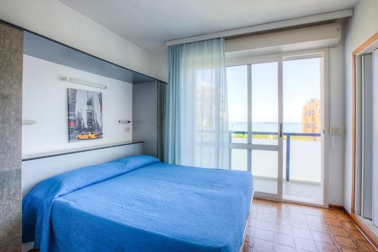 Bedroom 3, Hotel Taunus - Vista Mare, Rimini