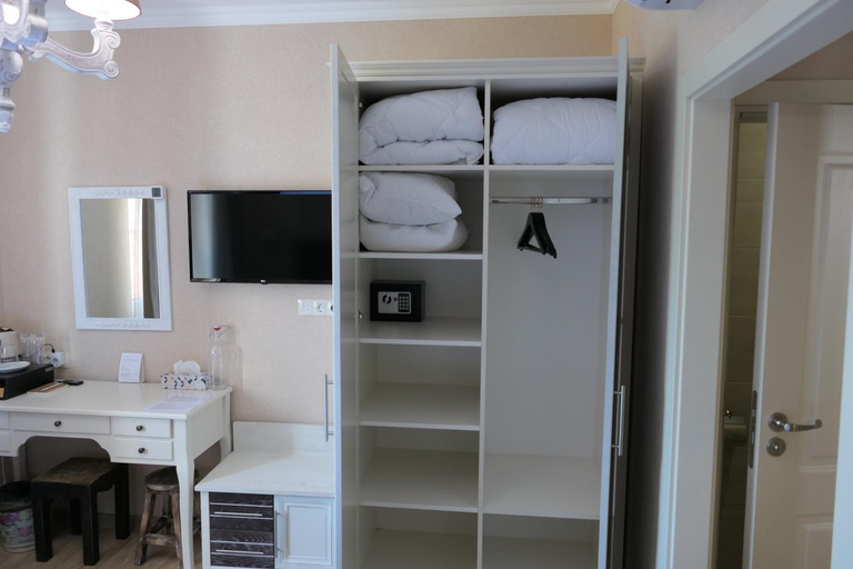 Bedroom 2, Hotel MEDITERRANEO, Melk