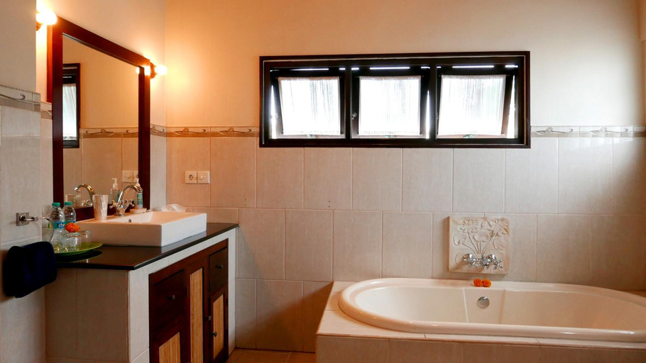 Bathroom 4, Istana Balian - Boutique Resort, Tabanan