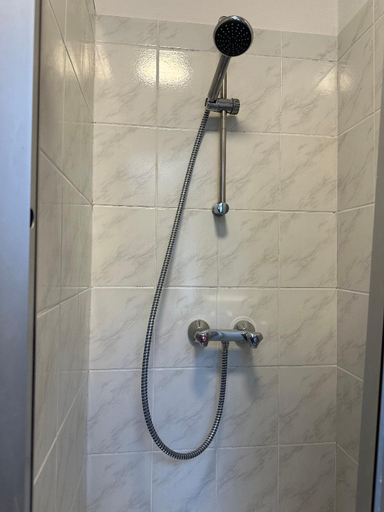 Bathroom 5, Charming Uccle Apartment with City Views, Bruxelles