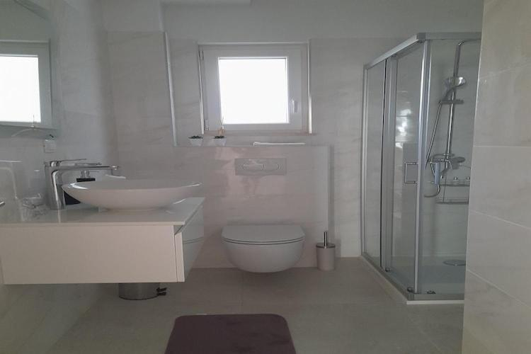 Bathroom 3, Holiday Home Sea Vision, Pojezerje