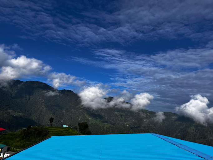 Sport & Beauty, Himalayan Hill Top Resort, Tehri Garhwal