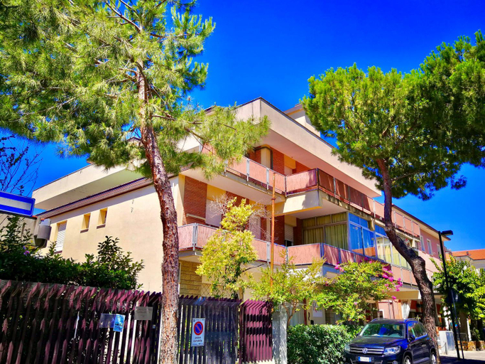 Others 3, Hotel Rossella, Rimini