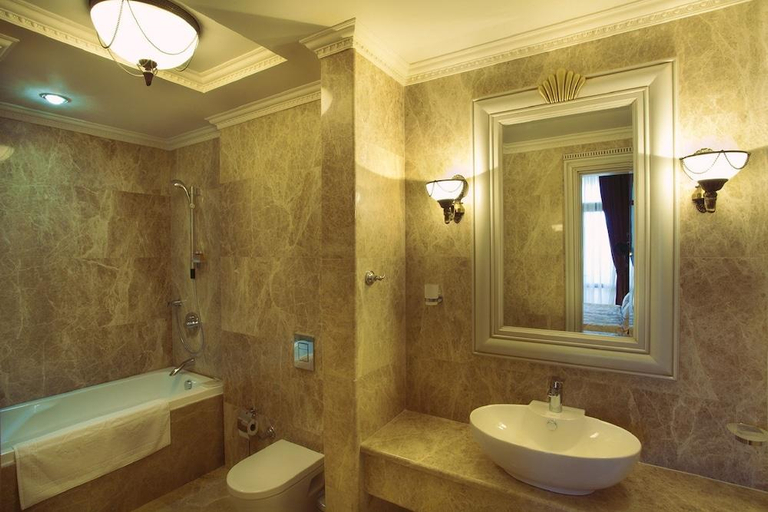 Bathroom 5, Ayan Palace Hotel, Tovuz