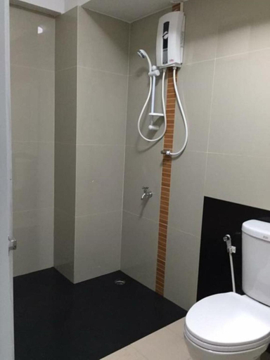 Bathroom 3, โกอิ้งแกรนด์, Muang Nakhon Si Thammarat