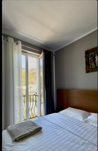 Others 4, Hotel Rubin, Mirditës