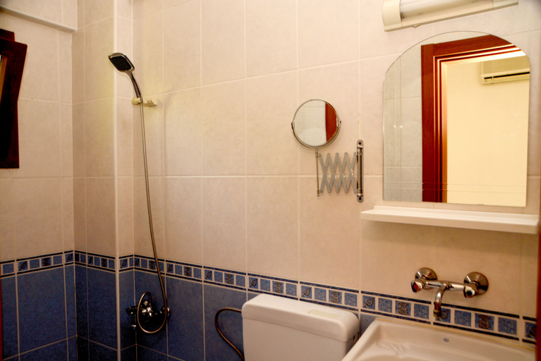 Bathroom 4, Cennet Hotel, Fethiye