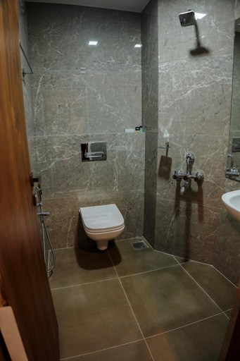 Bathroom 3, MPSROYALSUITES, Malappuram