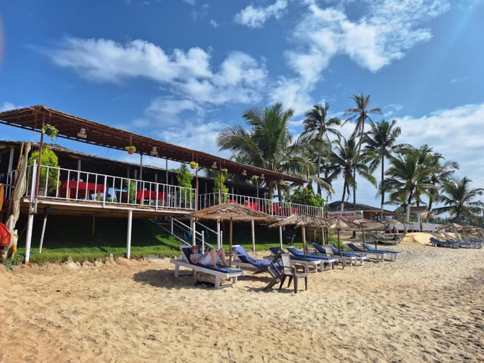 Others 5, Happy Shack Beach And Wooden Huts, South Goa