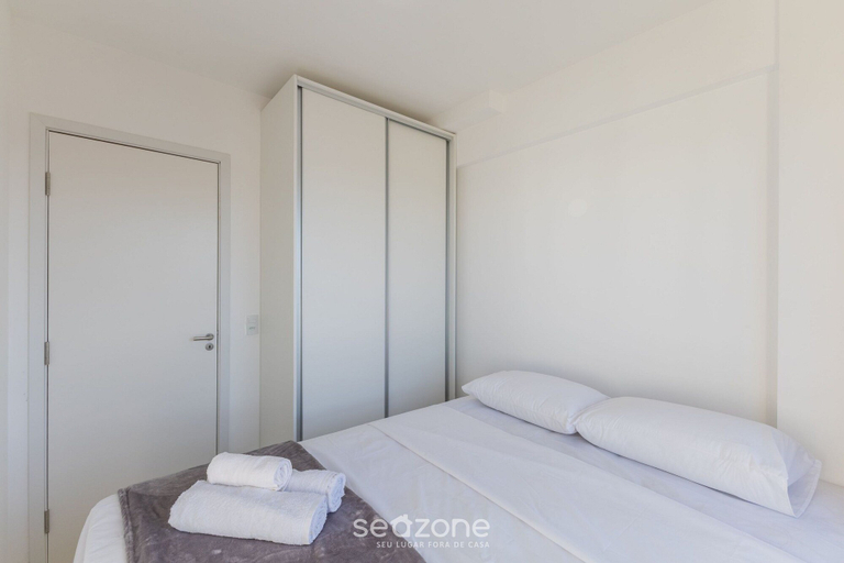 Bedroom, Modern and Fully Equipped Apartments 400m From Milionarios Beach, Ilheus DRP, Ilhéus