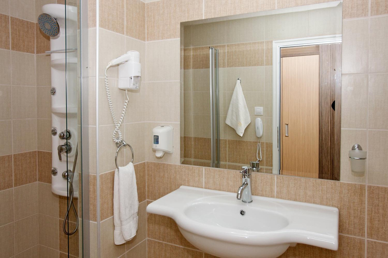 Bathroom 4, Hotel Kotva - All Inclusive, Nesebar