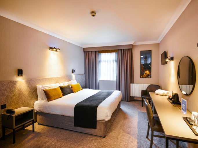Bedroom 4, The Royal Toby Hotel, Rochdale