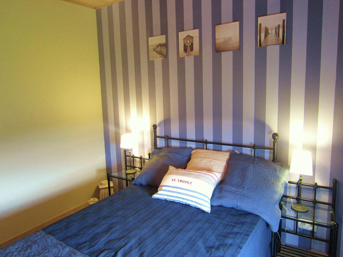 Bedroom 2, Holiday Home in Vodelee near Lacs de lEau dHeure, Namur