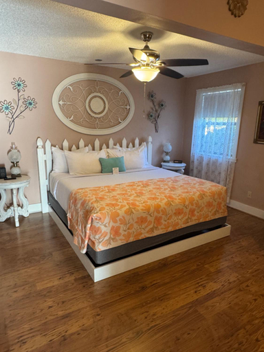 Bedroom 2, Ozark Country Inn, Stone