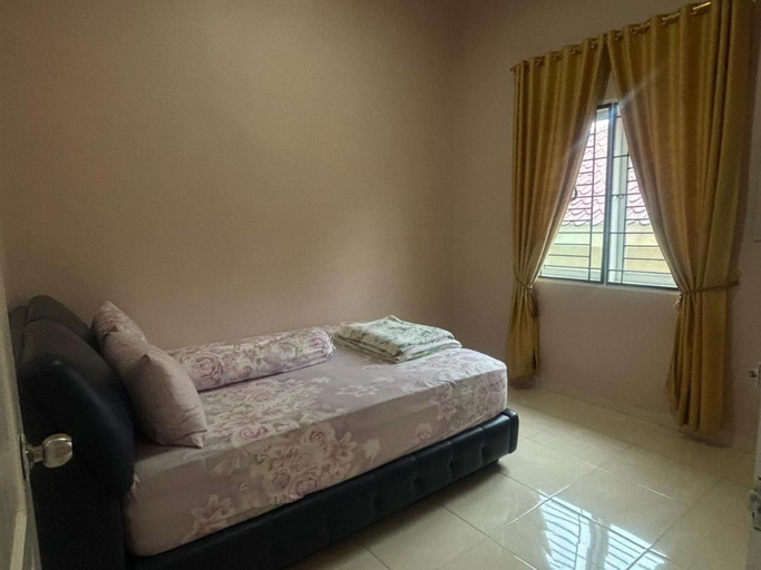 Bedroom 3, Villa Brastagi Resort Jalan Mimpin Tua Blok C No. 41, Karo