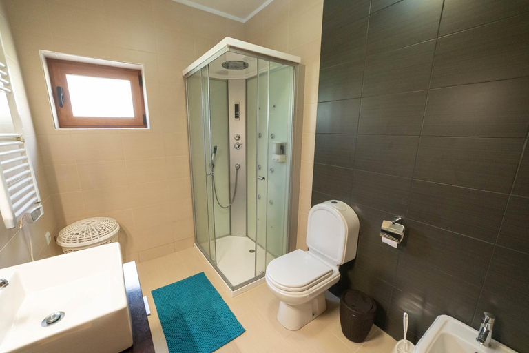 Bathroom 4, Casa do Casal do Douro, Marco de Canaveses