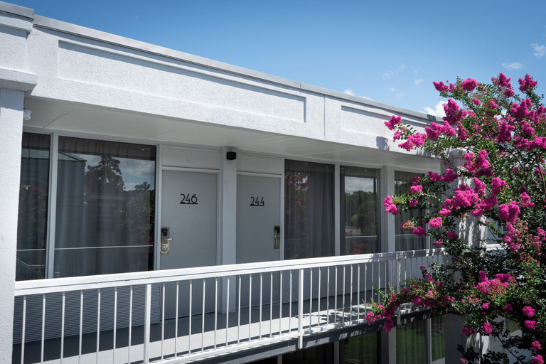 Exterior & Views 2, Oneway Savannah, Chatham