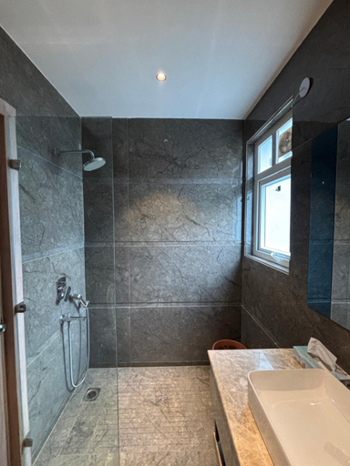 Bathroom 4, Housr Sector 43 Gurgaon Global FoyerMall, Gurgaon