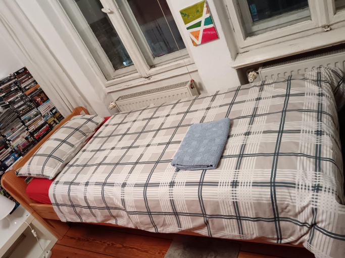 Bedroom 2, Sharing bedroom with Host near Alexanderplatz, Berlin