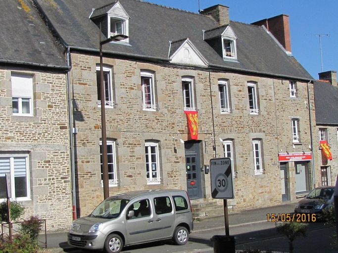Others 2, Les Belles de Mai guesthouse, Manche