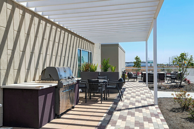 Food & Drinks 4, TownePlace Suites by Marriott® Houston Tomball, Houston