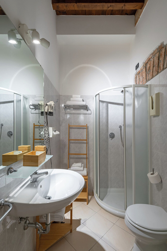 Bathroom 5, Antico Residence , Mantegna Hotels, Mantua