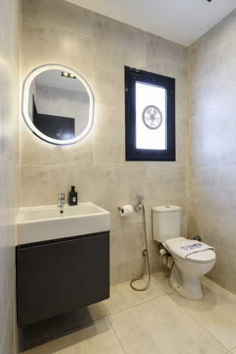 Bathroom 3, Travelholic Residence Golden Gates, Nasr City 1