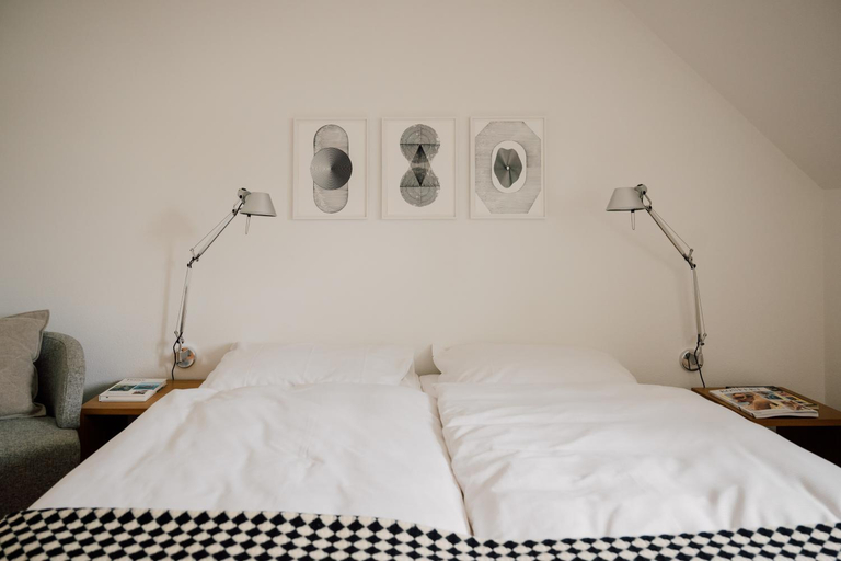 Bedroom 2, Gasthof Oxen, Meilen