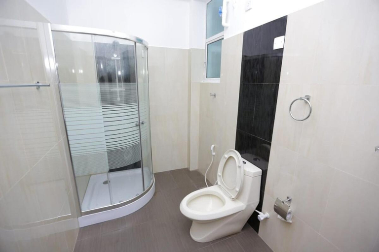 Bathroom, Sycamore Residences, Dehiwala-Mount Lavinia
