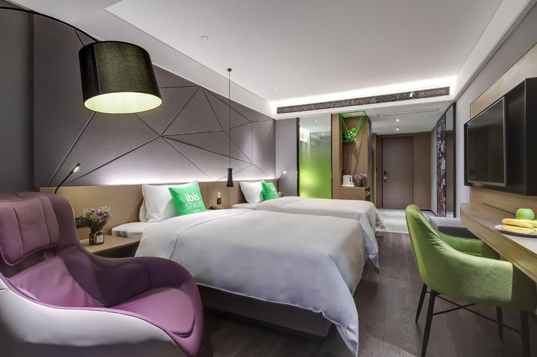 Bedroom 3, ibis Styles Nanjing South Railway Station North Square Hotel, Nanjing