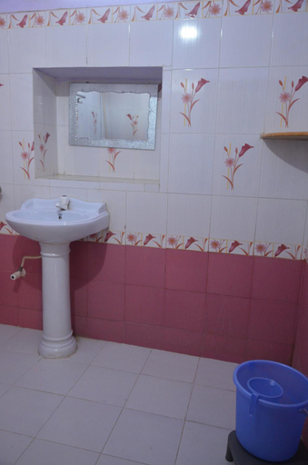 Bathroom 5, Hotel Renuka, Jaisalmer