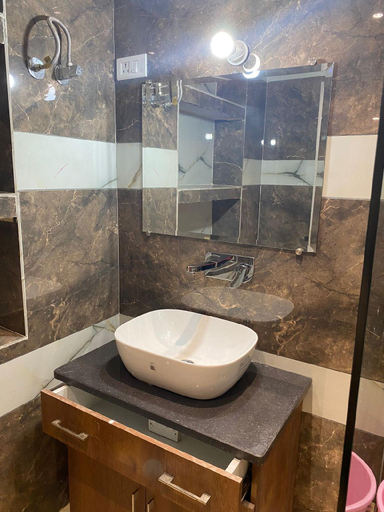Bathroom 2, City View, Amritsar