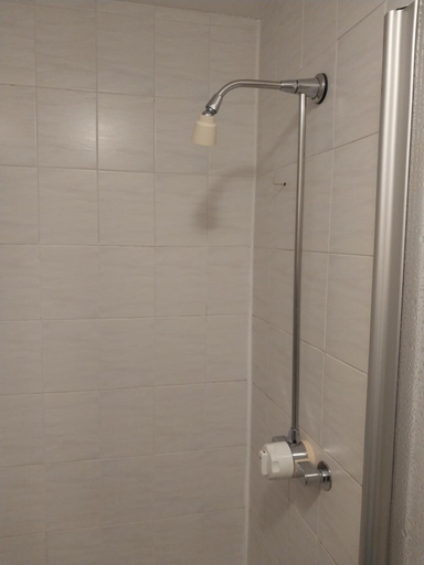 Bathroom 3, Lynwood Hotel, Blackpool