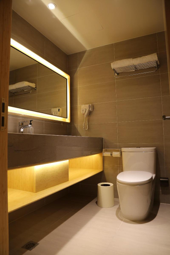 Bathroom 3, Ji Hotel Nanjing Hexi Bolan Center, Nanjing
