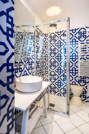 Bathroom 4, Hotel Torre Barbara, Napoli