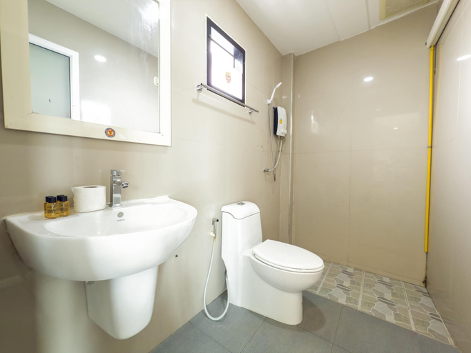 Bathroom 4, Amiigo Kohlarn, Pattaya