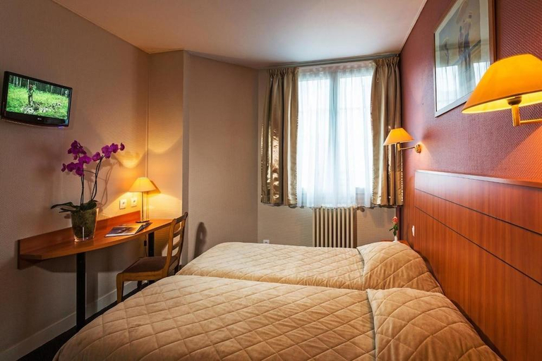 Bedroom 2, Hotel Astrid, Seine-Maritime