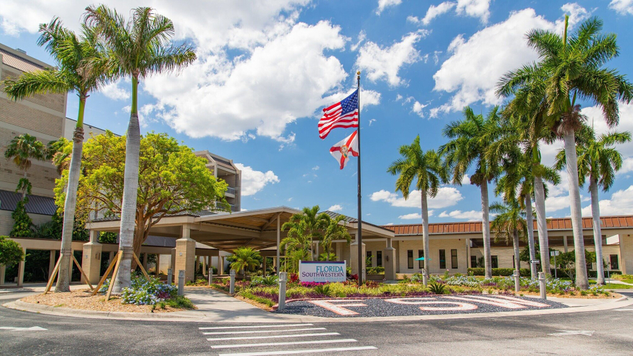 Exterior & Views 2, Courtyard by Marriott Fort Myers Cape Coral, Lee