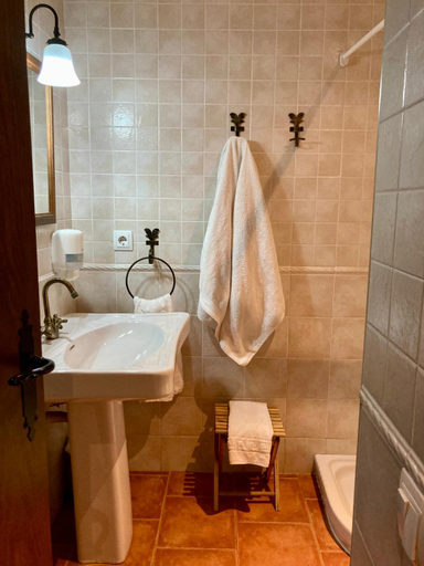 Bathroom 2, Casa Parranxo, Lleida