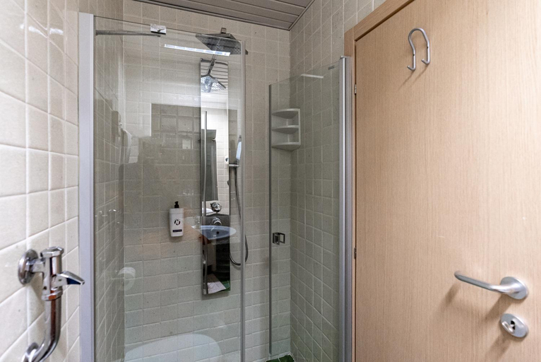 Bathroom 5, Hotel Negresco, Venezia
