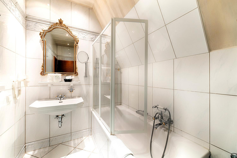 Bathroom 4, Hotel Villa Heine Wellness & Spa, Harz