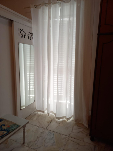 Others 5, Carmela al vicolo, Messina
